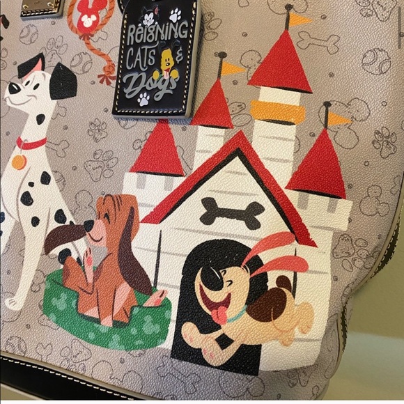 Disney Dooney and Bourke Dog Tote bag NWT - Picture 7 of 12